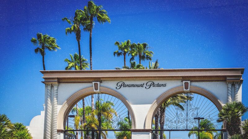 Paramount Pictures studio entrance | Photo: Ken Wolter/Dreamstime