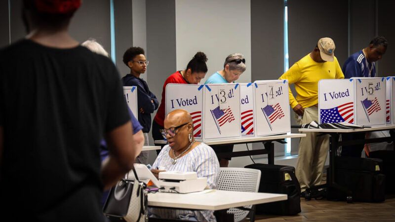 Citizens early voting | Tracy Glantz/TNS/Newscom