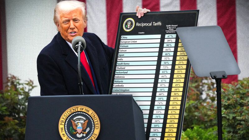 Trump-Tariff-oct-26 | Chris Kleponis - CNP/Newscom