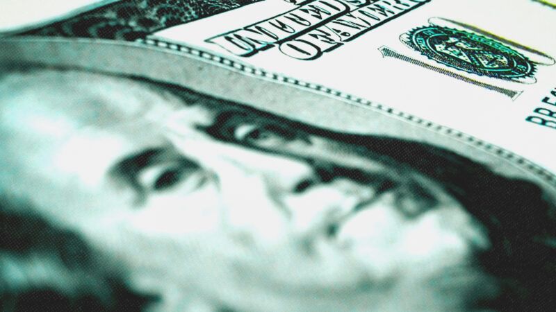 A $100 bill | Gary Lewis/Dreamstime