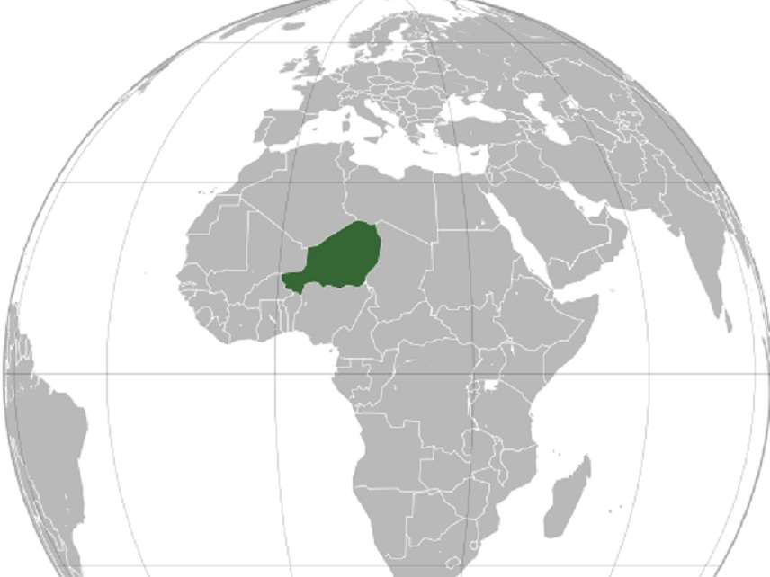 Столовая гора, кейптаун, южная африка. Карта африки со странами. Порт кейптаун юар. Современная карта африки. Морские порты африки на карте.