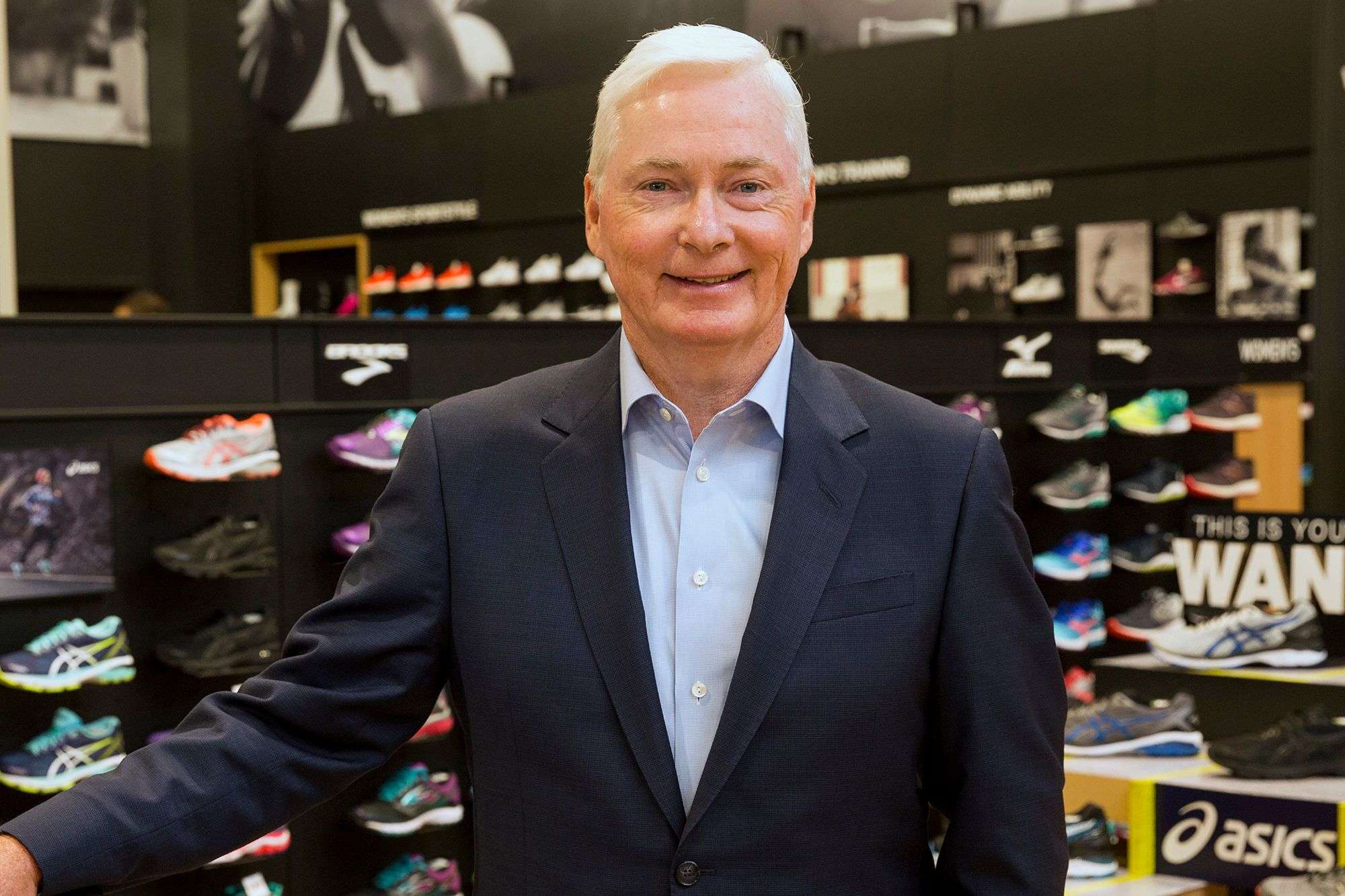 Modell's CEO accused of spying on rival Dick's Sporting Goods