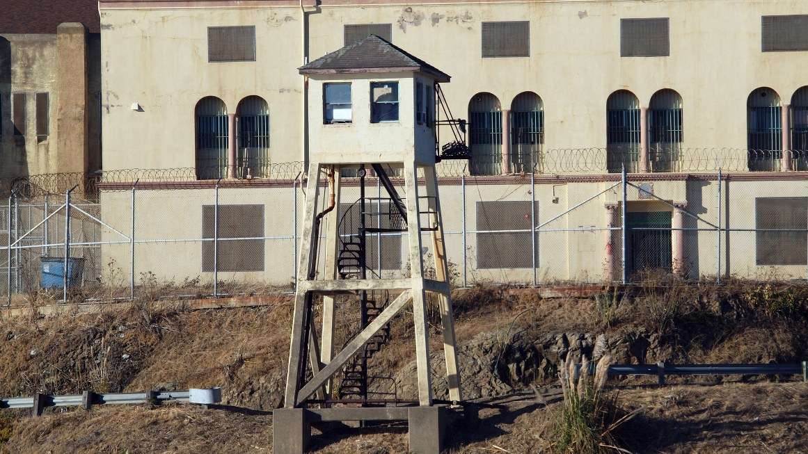 The U.S. Prison System Has Reached 1,000 COVID-19 Deaths