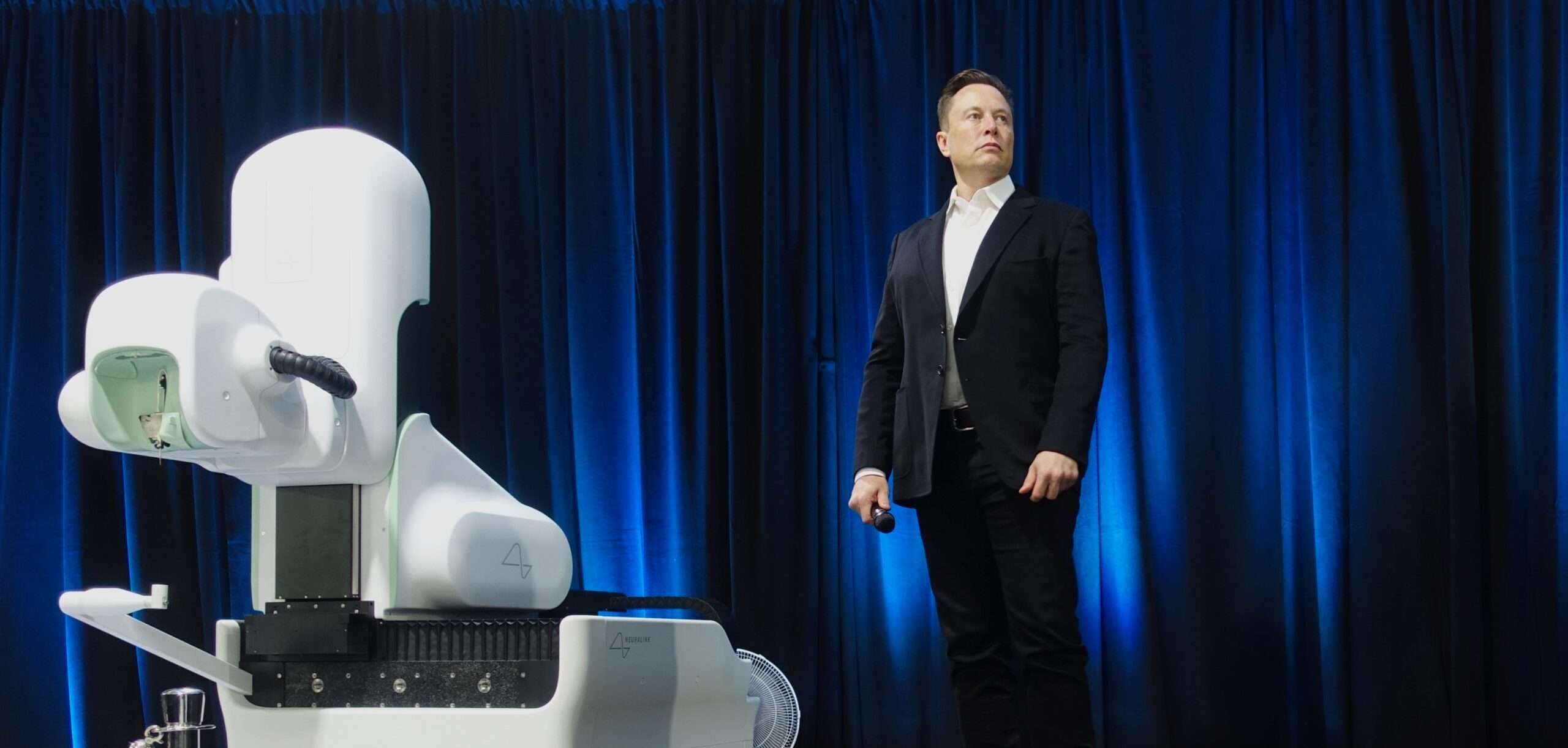 Илон Маск назвал технологии Neuralink уровнем Иисуса