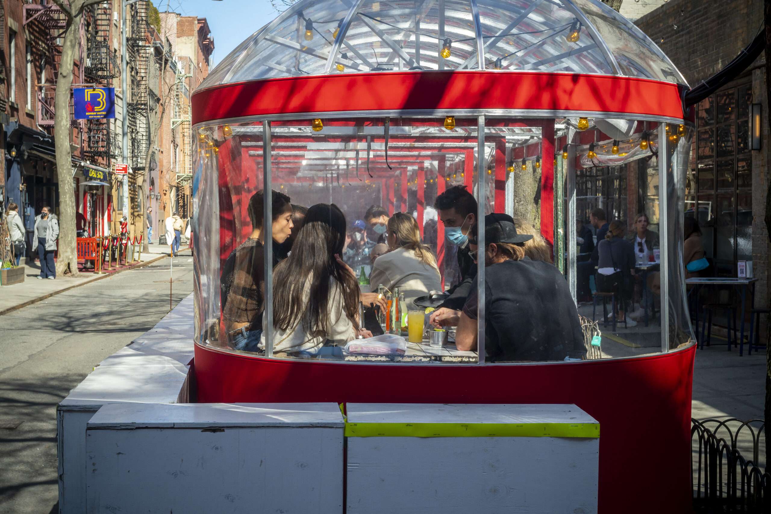 Lingering COVID Requirements for NYC Bars and Restaurants Amount to Pointless Hygiene Theater