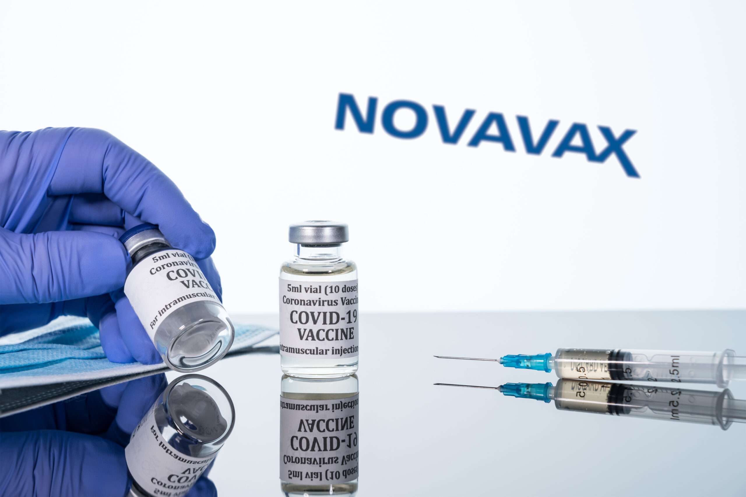 Вакцина 100. Novavax. Вакцина Novavax nuvaxovid. Фото Novavax. Novavax вакцина от Covid-19 чьё производство.