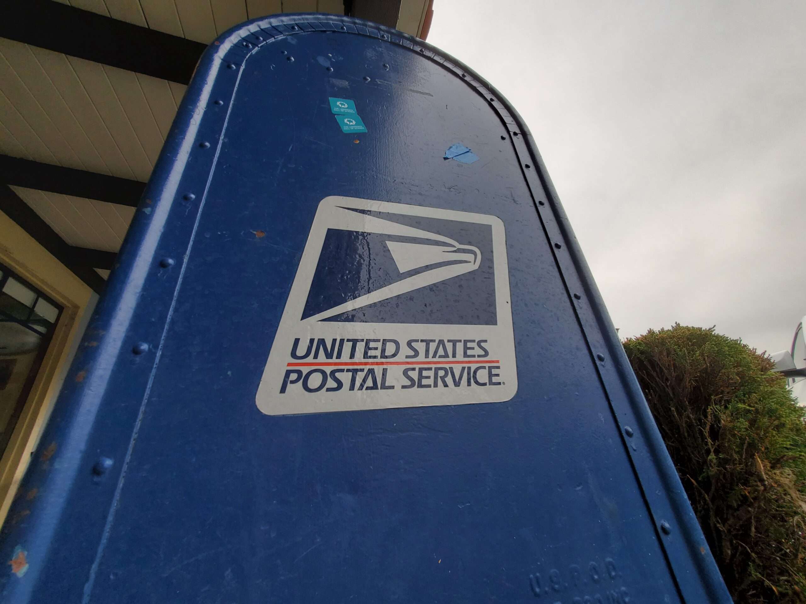 Out For Delivery Usps 65 - lv1eezh