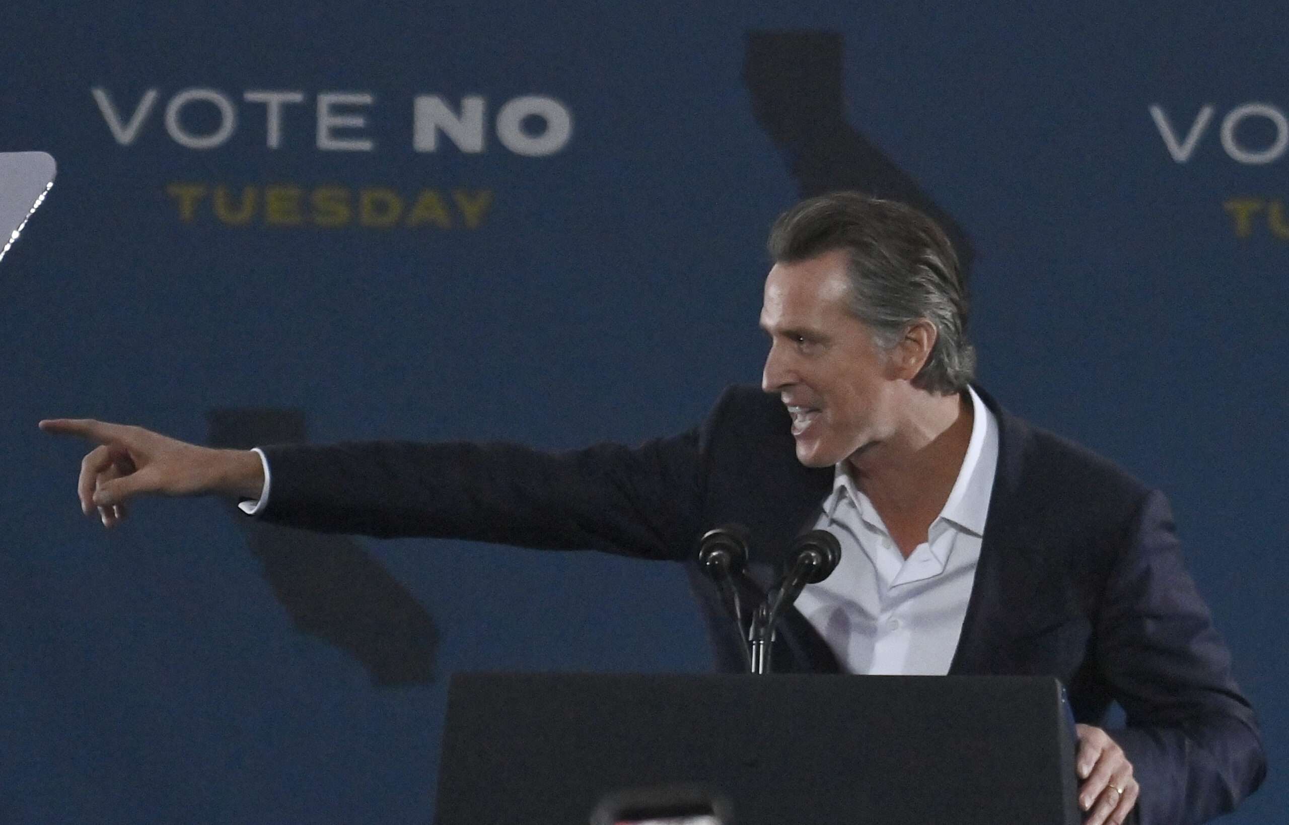 Taking a Page From the Texas Abortion Ban, California's Governor