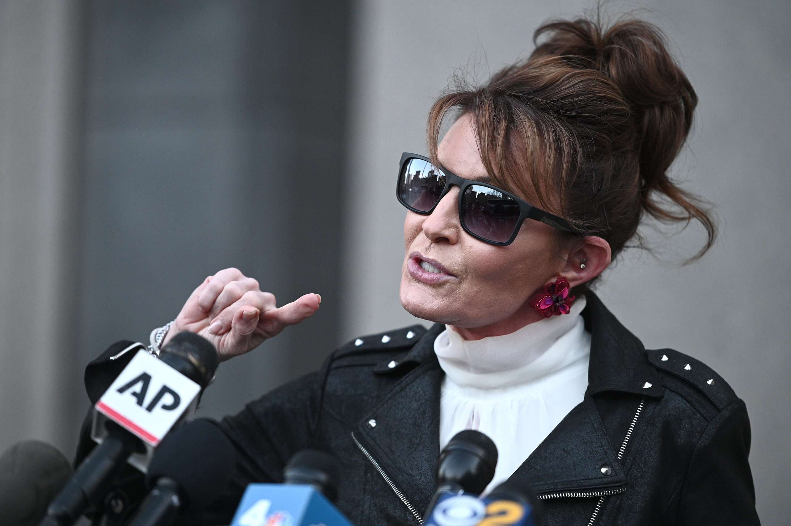 Sarah Palin, Santa Claus Among 48 Candidates for Alaska's House Seat