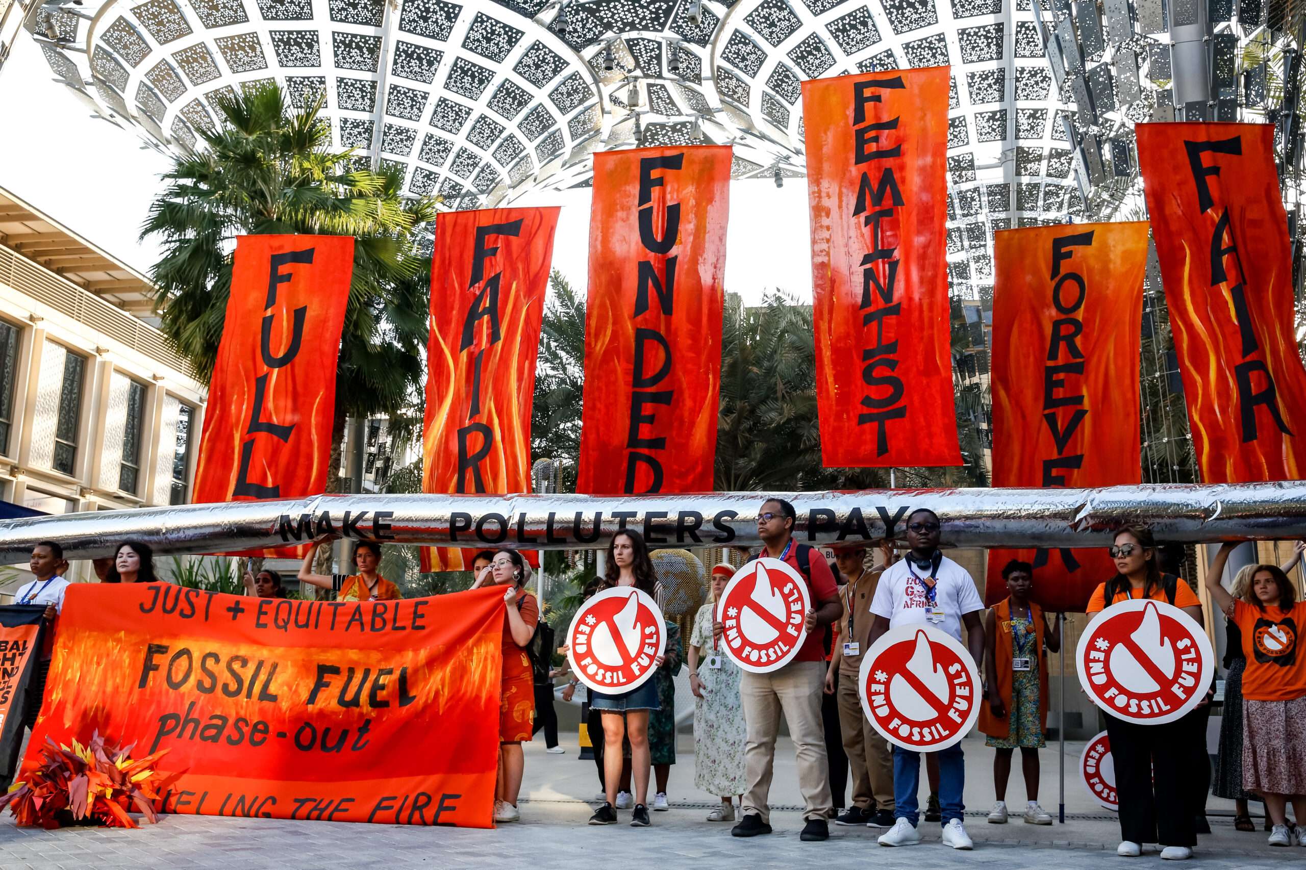 Activists At Cop28 Demand U S Fossil Fuel Phase Out By 2031