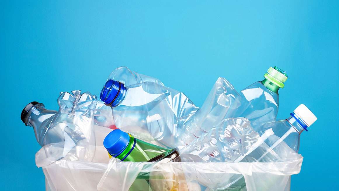 Plastics are better for the climate than aluminium and glass