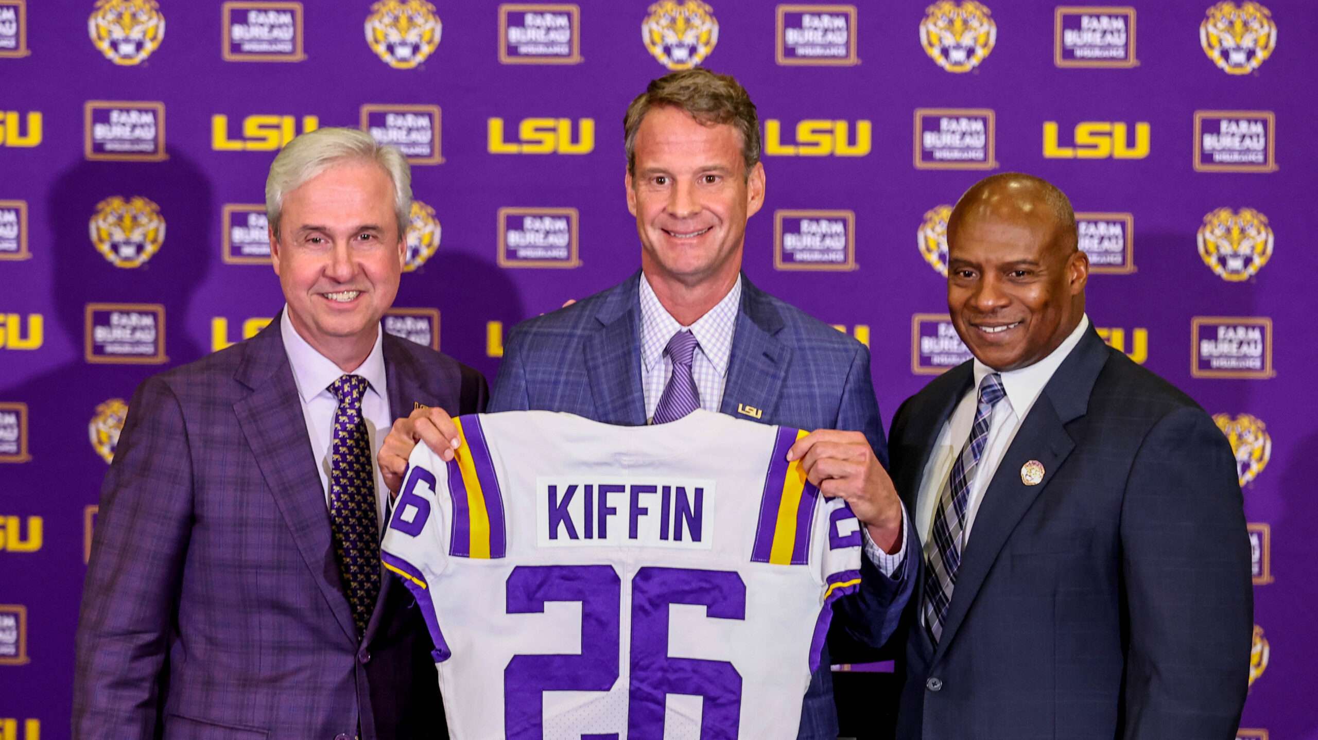 College Football Teams Can't Keep Making the Lane Kiffin Mistake