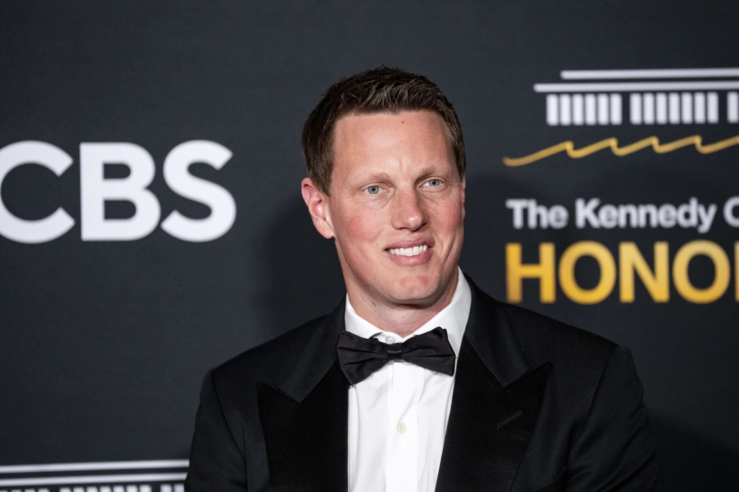 Ignore the Entertainment Companies