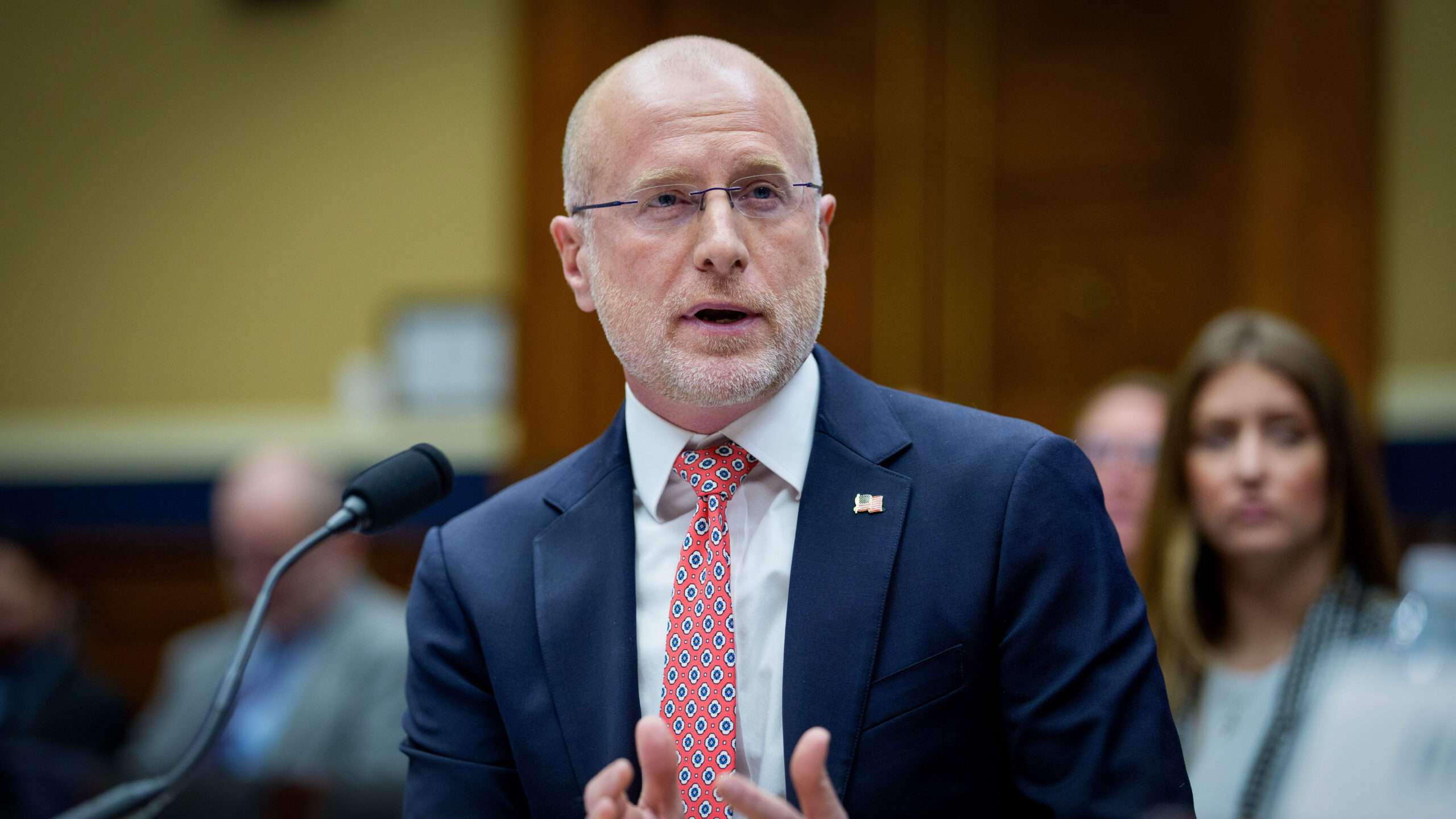 FCC Chair Threatens Media Outlets That Don't Report Good Iran War News