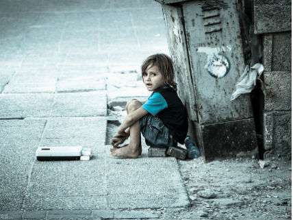 Syrian refugee girl