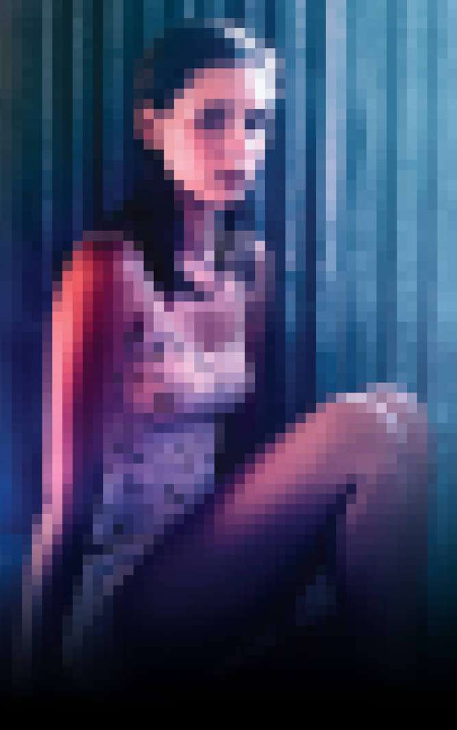 "8 Minutes" promo model's face was blurred, but not the women who actually appeared in the show