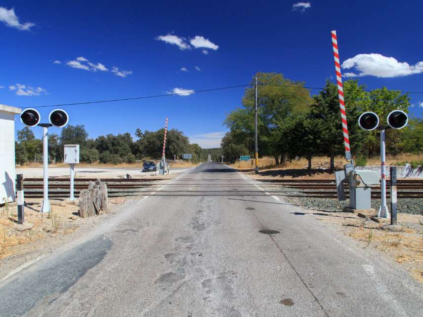 Rail crossing