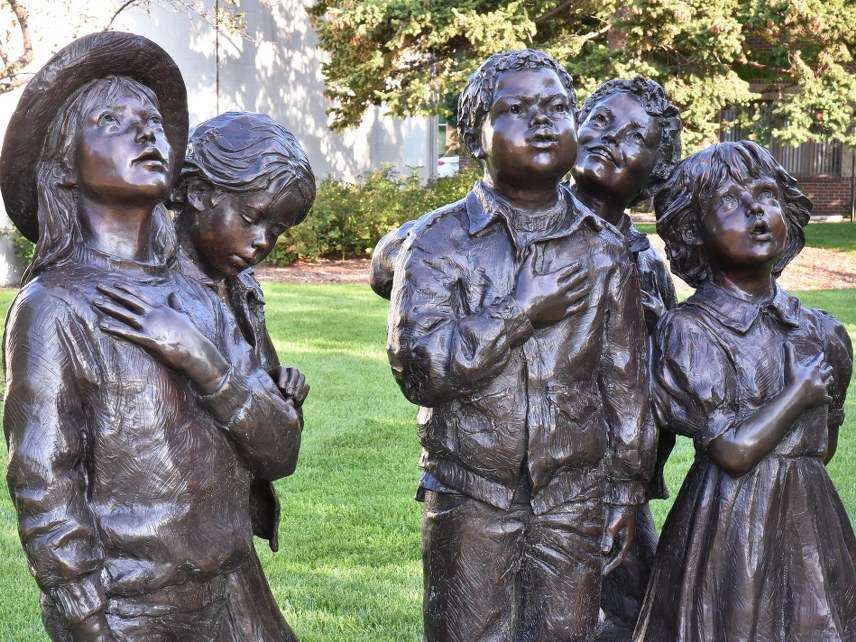 Kids reciting pledge