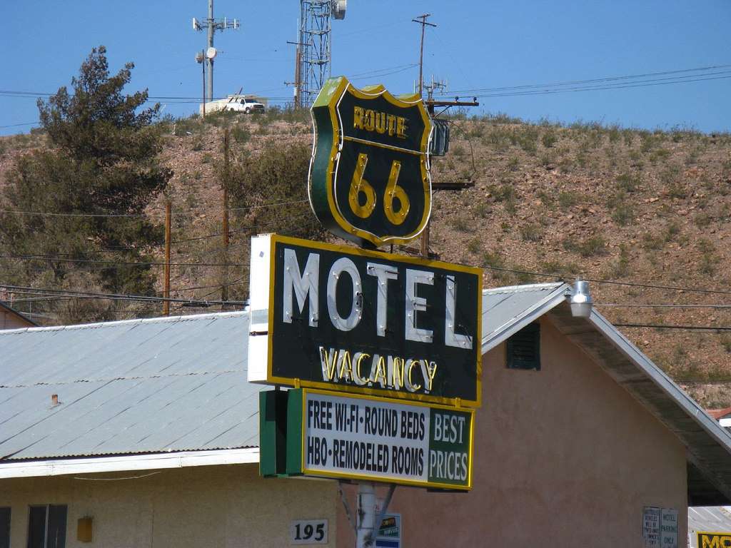 Barstow's amateur Route 66 photography industry must be protected!