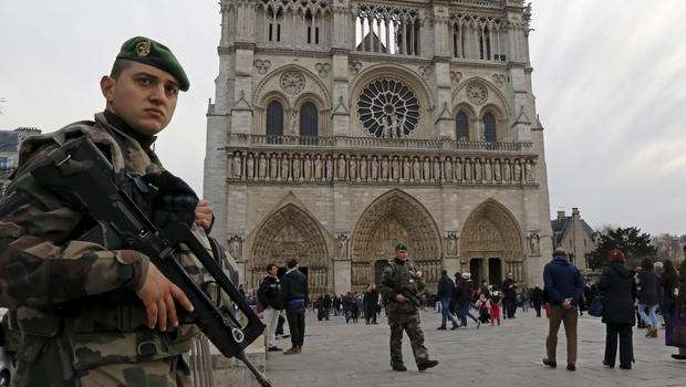 Joyeux Noel! ||| CBS News