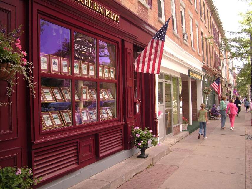 Skaneateles, NY. Photo credit: Andre Jenny Stock Connection Worldwide/Newscom