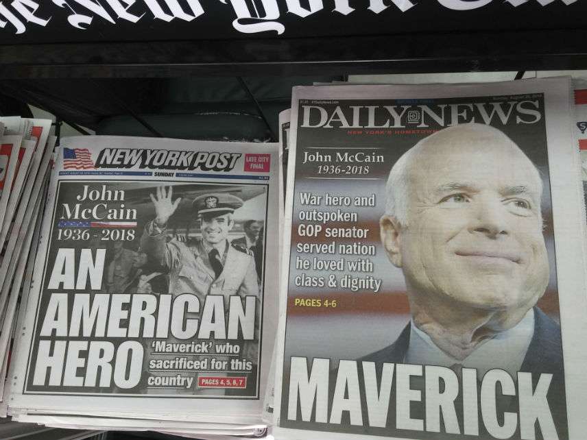 New York newsstand after John McCain's death. ||| Richard B. Levine/Newscom