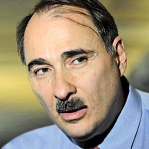 David Axelrod can neither comprehend nor control a world where access to Photoshop is universal. David Axelrod can neither comprehend nor control a world where access to Photoshop is universal.
