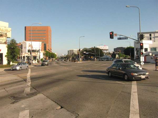 Carmageddon: San Vicente Blvd. empty. Carmageddon: San Vicente Blvd. empty.
