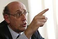 Kenneth Feinberg didn't rationalize CEO pay, but he's still got his good looks. 