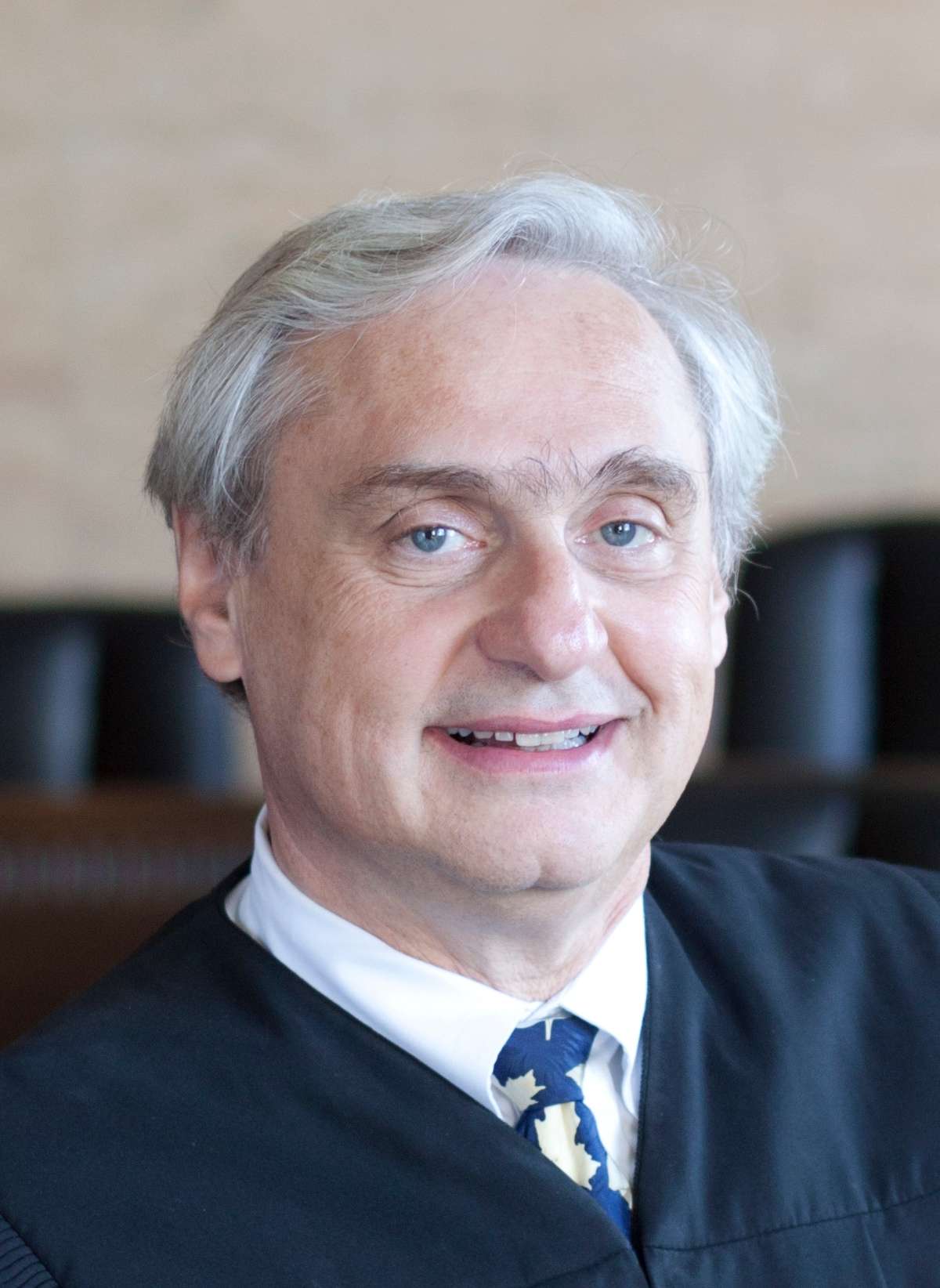 Judge Alex Kozinski, U.S. Court of Appeals for the Ninth Circuit (official photo).