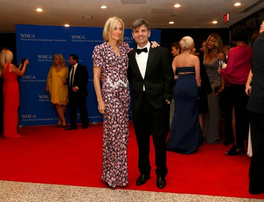 Journalist George Stephanopoulos and his wife, Alexandra, arrive for the annual White House Correspondents' Association dinner in Washington April 25, 2015. REUTERS/Jonathan Ernst